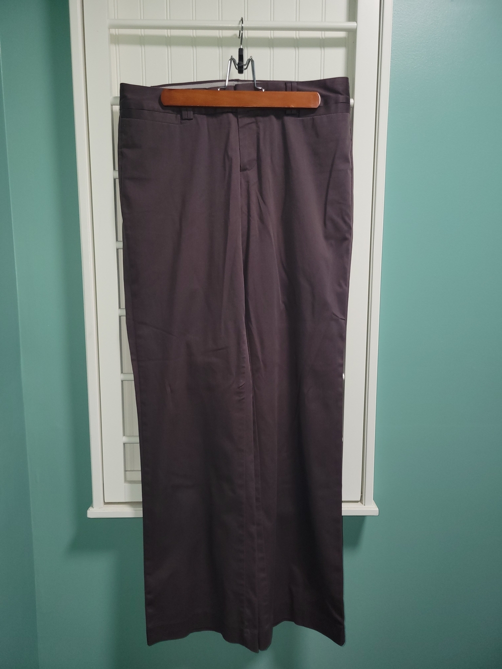 Banana Republic Logan Fit Women's Straight Leg Pants - Dark Brown Size 6